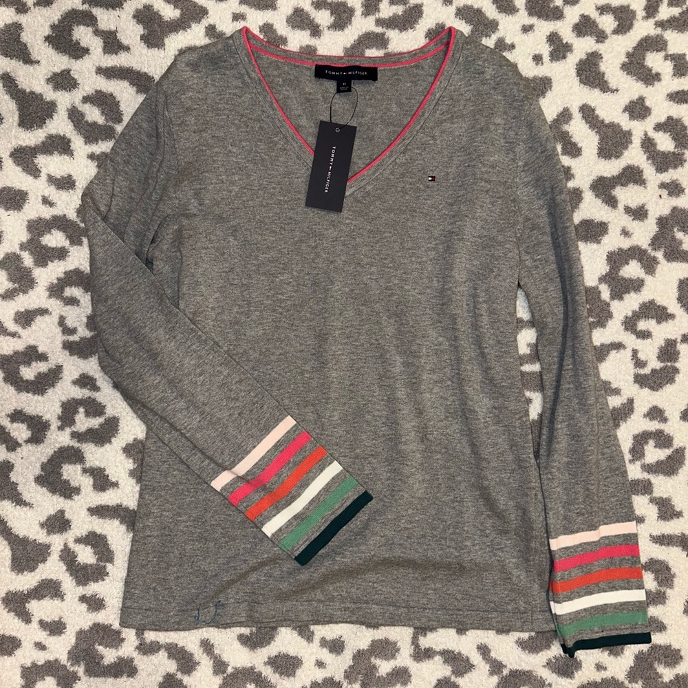 Women’s medium Tommy Hilfiger shirt
